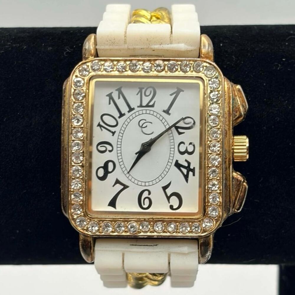 Gold & White Charming Charlie Men’s Watch